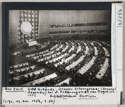 Vorschaubild New York: UN-Gebäude, großer Sitzungssaal (General Assembly) 1952 